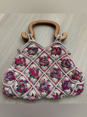 Ricardo Beverly Hills Handbag Woven With Wood Handles Lined Top Zip Floral RARE